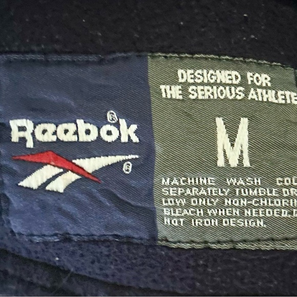 $50 vintage Reebok REVERSIBLE Yankees hoodie w/zipper pockets! Warm! Stylish! - Picture 3 of 9